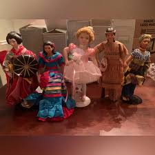 Avon | Other | Avon Collectible Porcelain Dolls In Box And ...