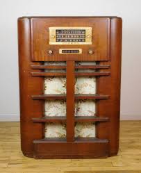 General electric floor model radio sold at auction on 2nd ...