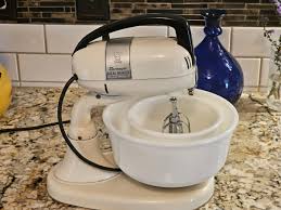 VTG 1950's DORMEYER MIXWELL Stand Mixer w/2 milk glass Orig ...