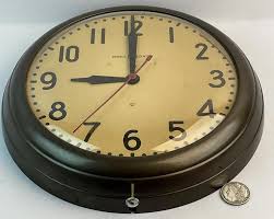 Sold at Auction: Vintage 1930's General Electric Model 1F412 Commercial School Wall Clock WORKS