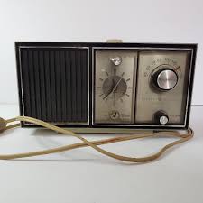 Vintage General Electric Solid State Alarm Clock Radio AM Model c2420a | eBay