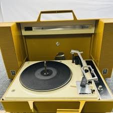 Vintage GE Wildcat Record Player Solid State Stereo Case Style YELLOW V934P for sale online | eBay