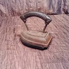 Antique Ober No 7 Cast Iron Sad Iron With Vintage Iron Trivit ...
