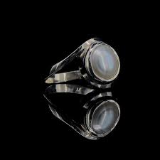Classic Silver Ring with 6.15 Ct Natural Pearl | SolitaireMart