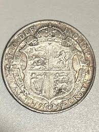 This coin was among a few others in a box of old stuff I was ...