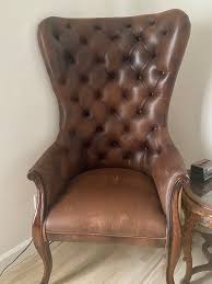 Vintage Style Tufted Armchair