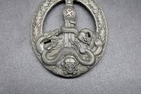 Bandenkampfabzeichen in Bronze (C.E. Juncker, Berlin) – Wolfgang Historica