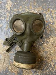 Sold at Auction: A WW2 German M30 Gas Mask - The mask and filter are both dated 1939. Size 2 with good clear stampings inside. ML309.