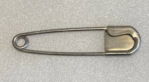 Vintage Metal Kilt Horse Blanket Pin Keychain Safety Pin ...