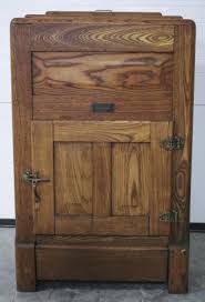 Sold at Auction: Vtg Mascot By Ranney Oak Refrigerator Ice Box