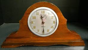 Vintage Art Deco Gilbert Wooden Mantle Clock 7" x 13" x 2.63 ...