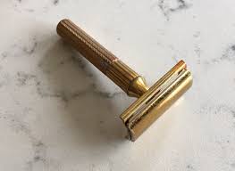 VINTAGE GILLETTE SAFETY RAZOR WITH GOLD METAL | eBay