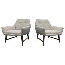 Pair of Lounge Chairs Style of Raphael For Sale at 1stDibs | raphael lounge