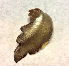 Giovanni Gold Textured Swirling Leaf Brooch Pin. - Etsy