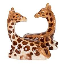 Pacific Giftware Salt & Pepper Shakers - Giraffe Magnetic ...