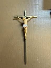 Gold toned crucifix