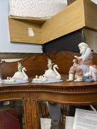 Antique Oak Display Corner Cabinet W/ Beveled Mirror, Serpentine Wave – Unique Antiques of Connecticut