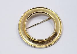 Trifari Signed Circular Round Gold Tone Brooch Pin | eBay