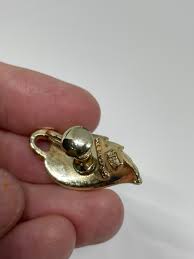 Early Vintage DES Pat Pend Coro Goldtone Leaf Screw Back ...