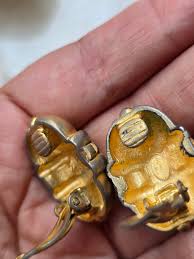 Vintage Givenchy clip on earrings – NELIPOTS