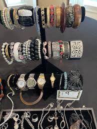 9 Beautiful collection of wearable jewelry (Read description ...