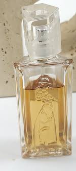 Givenchy Hot Couture Eau de Parfum 15 ml .5 fl oz Travel ...