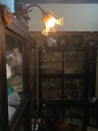 1900s magnificent British made floral / leaf decorative brass sconce with original tulip lamp shade. Excellent condition. | Facebook