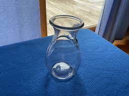 F.T.D.A.-U.S.A. Thick Clear Glass Bud Flower Vase-5¾" tall x ...