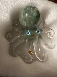 Handcrafted Crystal Chips Octopus Figurine In Aventurine ...
