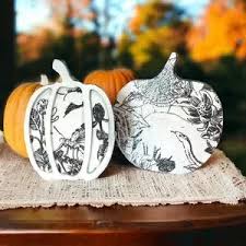 Accents | Set Of 2 Spooky Florals And Critters Halloween Pumpkin Decor | Poshmark