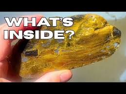 Cutting Rocks: What's Inside these Agates, Jasper and ...