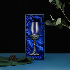 Wine glass decanter set gift | BizzyWineHub