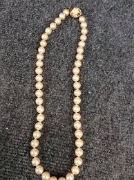 Pretty vintage crown Trifari faux pearl gold tone necklace | eBay