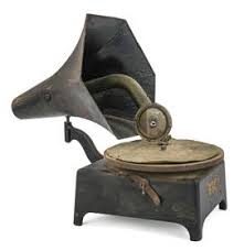 Antique & Vintage Phonographs & Gramophones for Sale at Auction