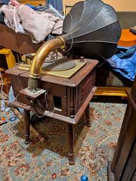 Antique grafonola