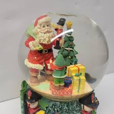 VTG Snowglobe Christmas Santa With Toy Soldier Tree With ...