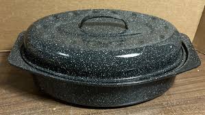 VINTAGE Black Speckled Enamel - Small Oval Roaster Pan w/Lid ...