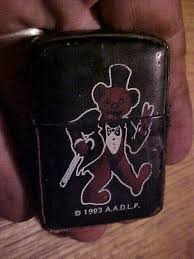 OLD Zippo Lighter IN LEATHER CASE,BEAR PICTURED,1993 AADLP | #2016423311