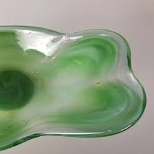 VINTAGE Green Stretched Hand Blown Pulled Art Studio Glass Bowl Large | eBay