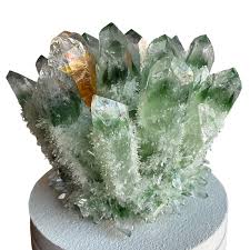 Phantom Quartz Crystal Cluster Lid Gardenia Candle – CHURCH ...