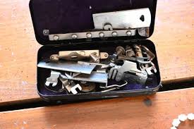 Antique RELIANCE Sewing Machine with Cast Iron Base - antiques - by owner - collectibles sale - craigslist