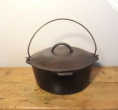 Mid-century Unmarked #8 Cast Iron Dutch Oven W/ Lid Restored ...