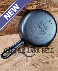 1940's Griswold No. 3 Cast Iron Egg Skillet with unique ...