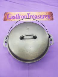 Griswold #8 Cast Iron Dutch Oven With Heat Ring & Self ...