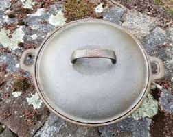 Cast Iron Dutch Oven With Lid, Taiwan, 4.5 QT, Vintage ...