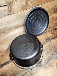 Large! Griswold No. 9 Tite-top Dutch Oven,pat'd Mar 1920, 834 H. Block Slant Logo, Pat'd Feb. 10, 1920, A 2552. Restored and Ready to Use! - Etsy