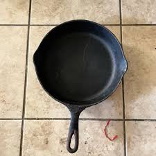 Wagner Ware | Kitchen | Vintage Wagner Ware Sidney Cast Iron 8 Hammered Skillet 1 W 15 L 1053 | Poshmark
