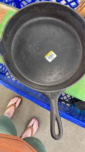 Is this a real Griswold cast iron pan?