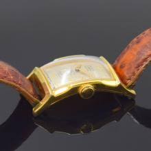 Sold at Auction: GRUEN Curvex rectangular wristwatch in 10k ...