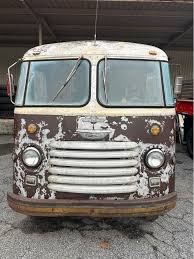 What are alternative models that will fit with the rear brake drums of a 1969 Dodge Grumman Olson P300 with rear duallys?